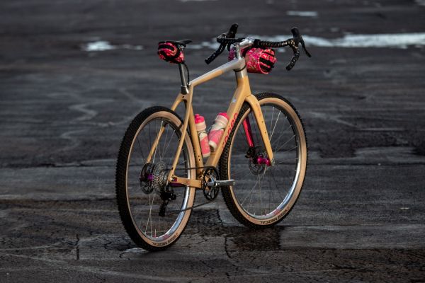 TD40 // 61cm // "Pretty In Pink"  // Ekar 1x13 / White Industries